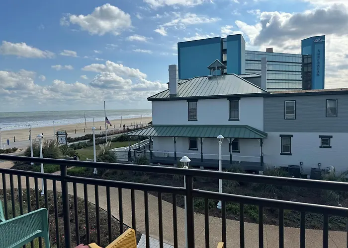 Moxy Virginia Beach Oceanfront