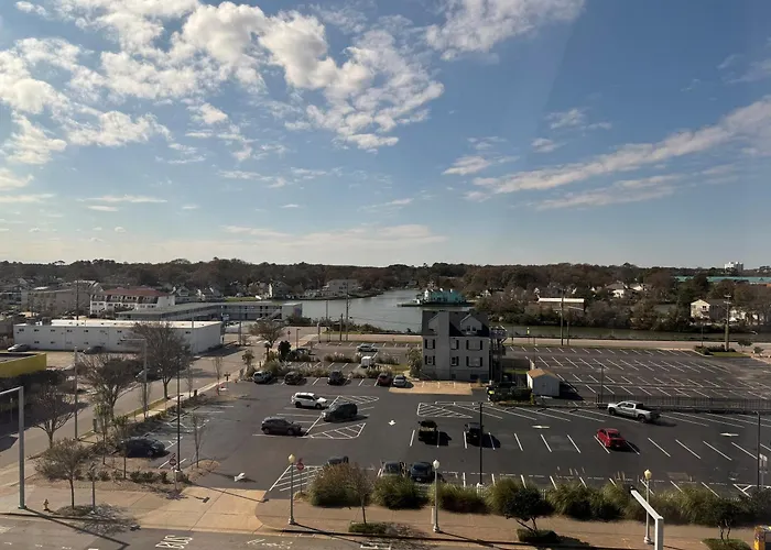 Moxy Virginia Beach Oceanfront