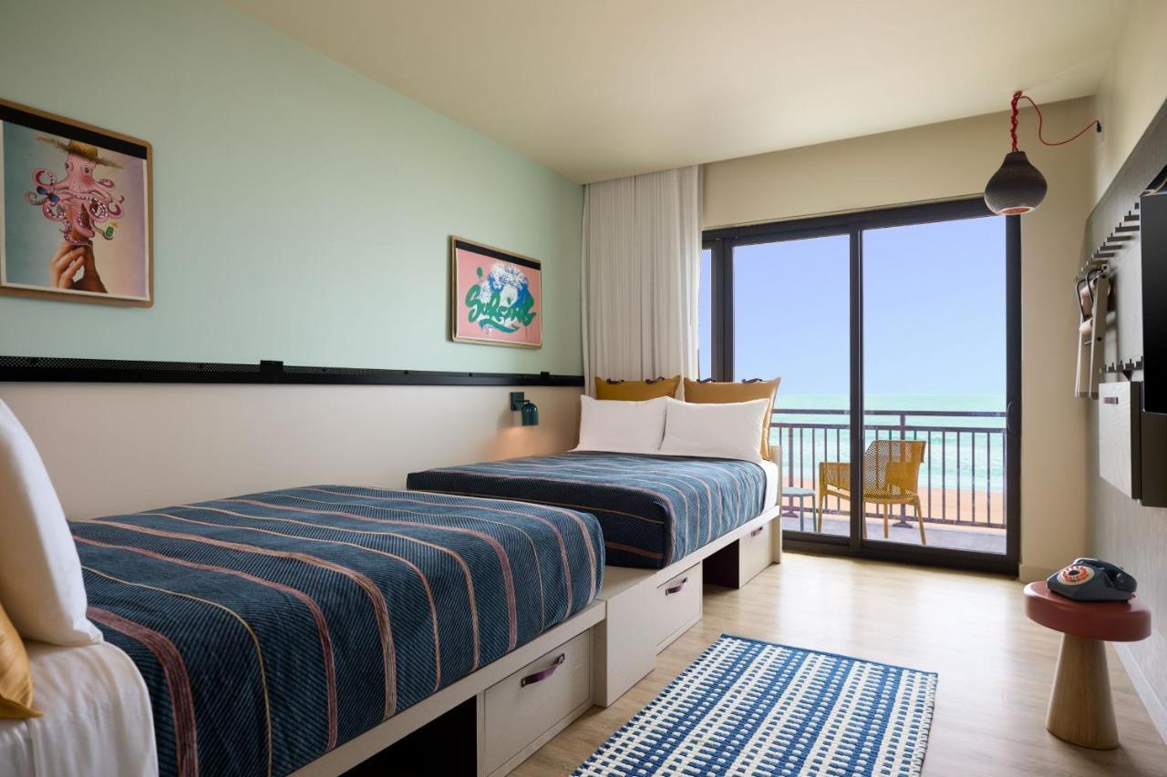 Moxy Virginia Oceanfront Hotel 2*