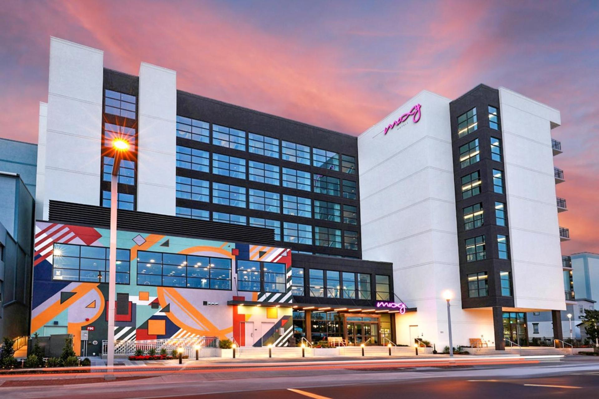 Moxy Virginia Oceanfront 2*